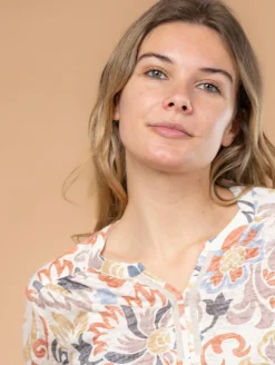 Blouse dévoré fleurs galon