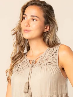 Robe volants macramé