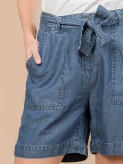 Short effet denim ceinture nouée