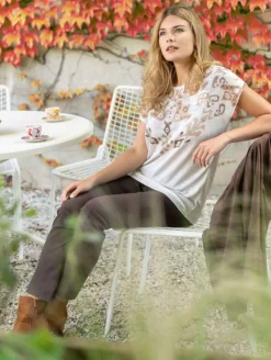 Top ethnique clous strass