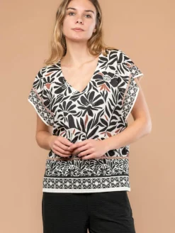 Top maille crépon fleurs strass