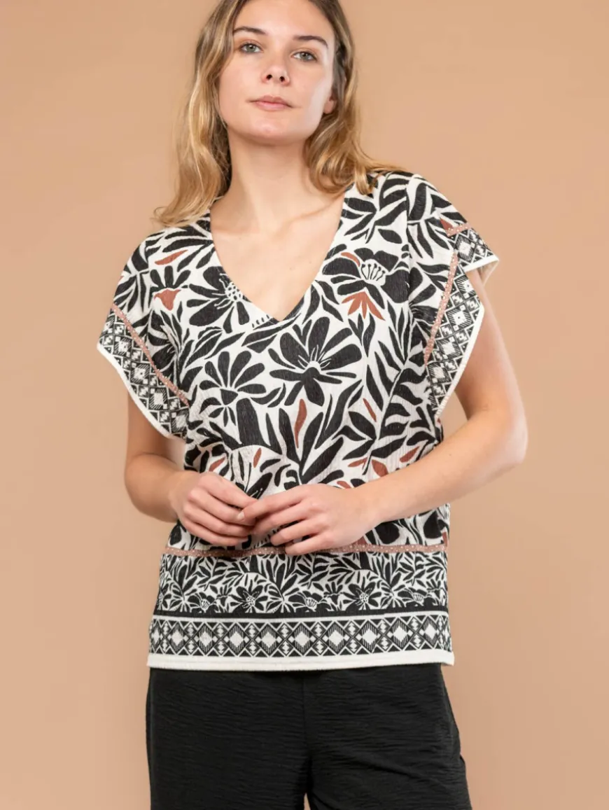 Top maille crépon fleurs strass