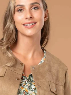 Veste courte effet daim